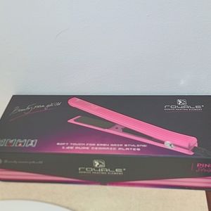 Pink Hairstraightener